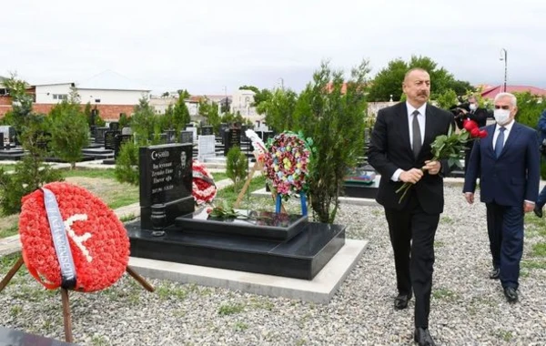 В Нахчыване Президент Ильхам Алиев посетил могилы шехидов Отечественной войны - ФОТО