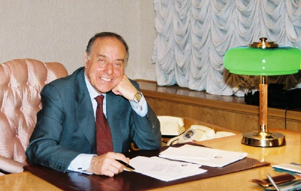 Ulu Öndərin 98-ci ildönümü Tehranda qeyd olunub - FOTO