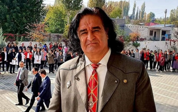 Tanınmış rəssam koronavirusdan vəfat etdi - FOTO