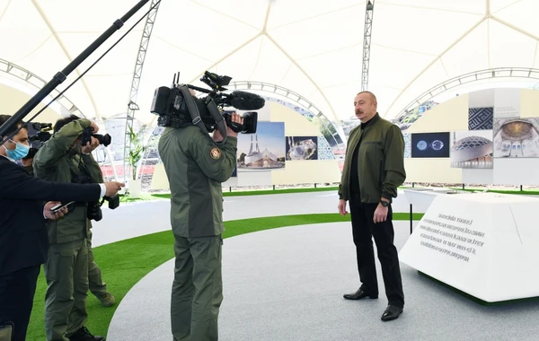 Prezident İlham Əliyev Şuşada yeni məscidin təməlini qoyub