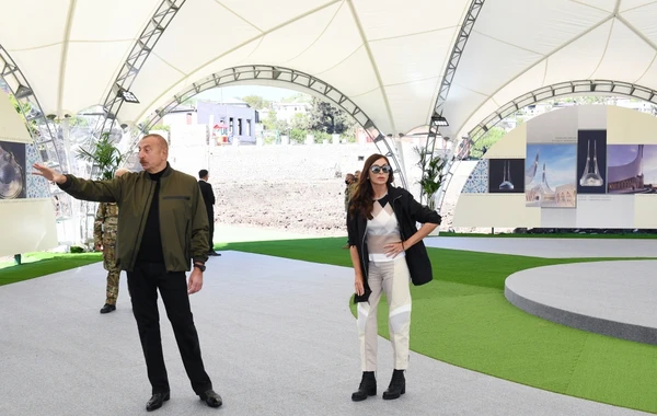Prezident İlham Əliyev Şuşada yeni məscidin təməlini qoyub