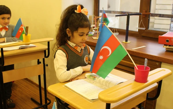 Sabahdan məktəblər açılır