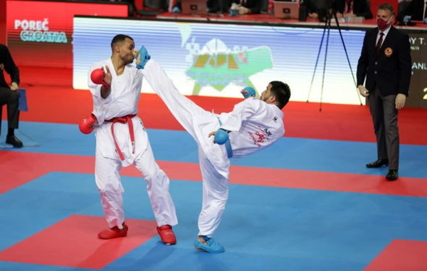 Rafael Ağayev 14-cü dəfə Avropa çempionatının finalına çıxdı - FOTO
