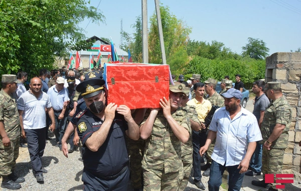 Vətən müharibəsi şəhidi Qənbər Qənbərli Tərtərdə dəfn olundu - FOTO