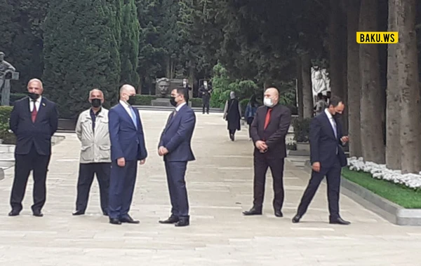 Tahir Salahov I Fəxri Xiyabanda dəfn olunub - VIDEO
