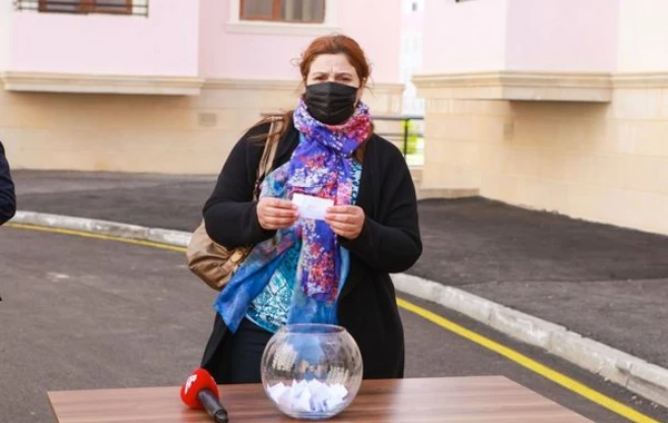 40 şəhid ailəsi və Qarabağ müharibəsi əlilinə mənzillər təqdim olundu – FOTO