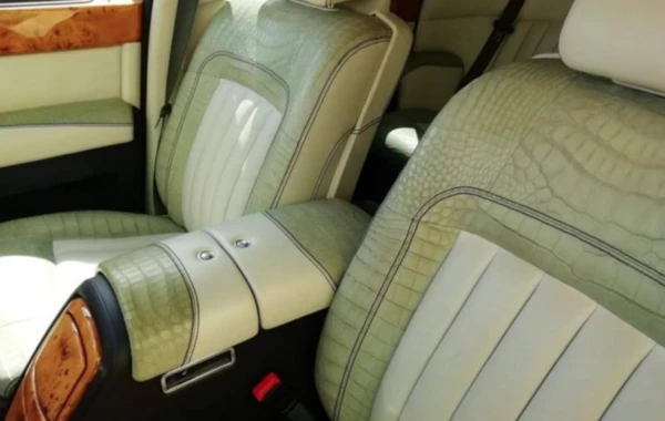 В Италии арестован Rolls-Royce из России - за обивку кожей редкого крокодила - ФОТО