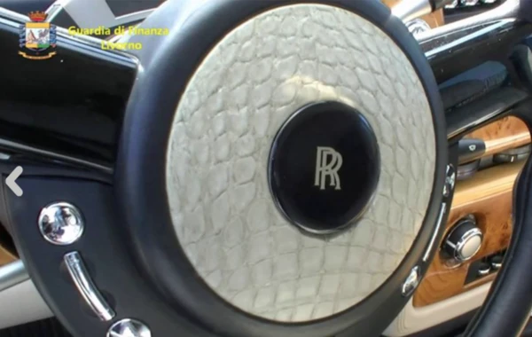 В Италии арестован Rolls-Royce из России - за обивку кожей редкого крокодила - ФОТО