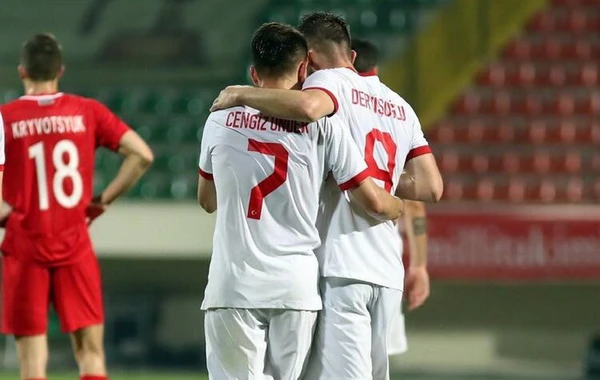 Сборная Азербайджана по футболу проиграла Турции