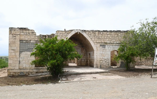 İlham Əliyev Ağdamda Qiyaslı məscidində olub - FOTO