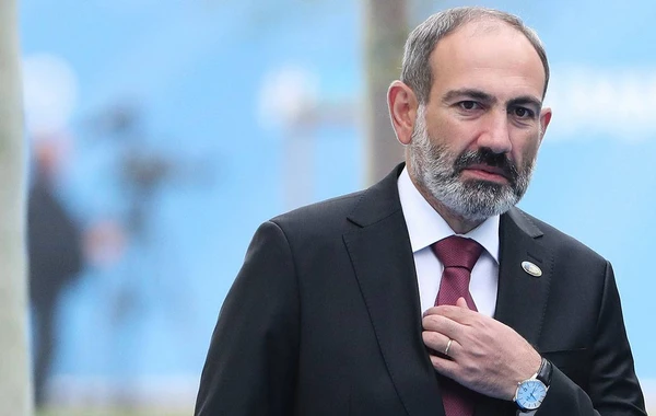 Paşinyan: “Erməni zabit qızıla görə S-300 sisteminin platasını çıxarıb satır” - VİDEO