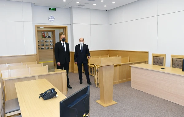 İlham Əliyev Suraxanı rayon Məhkəməsinin yeni binasının açılışında iştirak edib - FOTO - YENİLƏNİB
