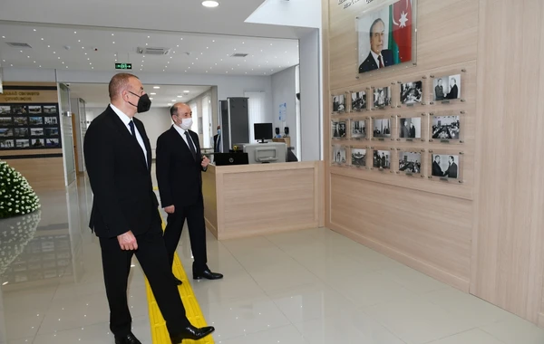 İlham Əliyev Suraxanı rayon Məhkəməsinin yeni binasının açılışında iştirak edib - FOTO - YENİLƏNİB