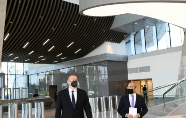 İlham Əliyev İqtisadiyyat Nazirliyinin yeni binasının açılışında iştirak edib - FOTO - YENİLƏNİB