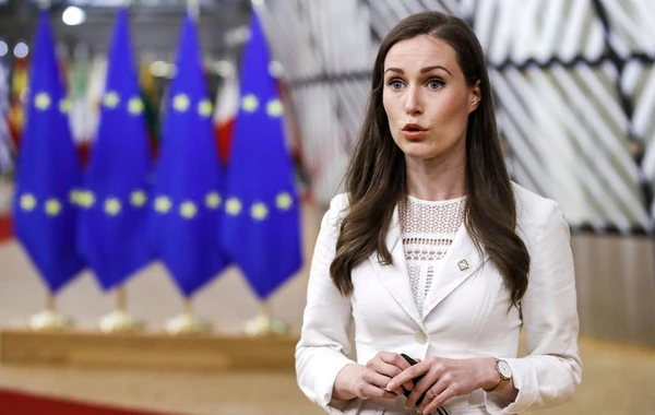 Finlandiyanın Baş nazirinin bu hərəkəti ölkədə səs-küy yaradıb - FOTO