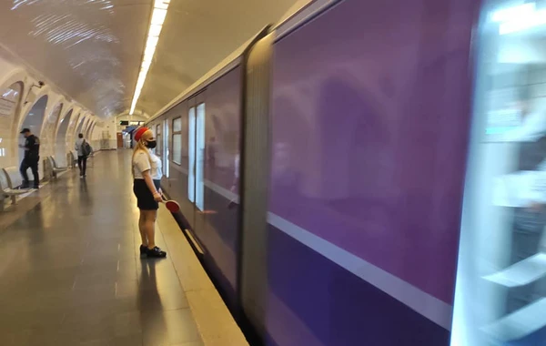 Metro 7 ay sonra fəaliyyətini bərpa etdi - FOTO
