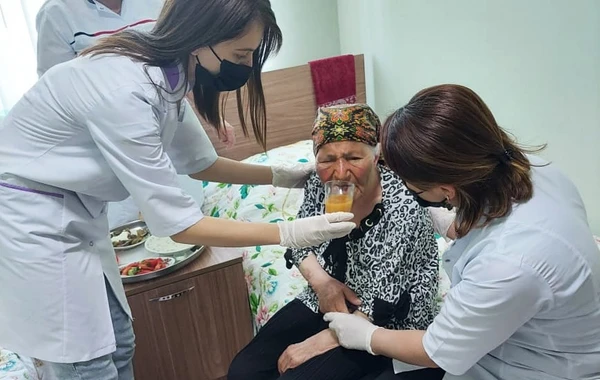 Kəndirlə tövlədə taxtaya bağlanan qadın nəzarətə götürüldü - FOTO