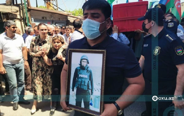 Состоялась церемония прощания с журналистом, погибшим в результате подрыва на мине - ОБНОВЛЕНО + ФОТО