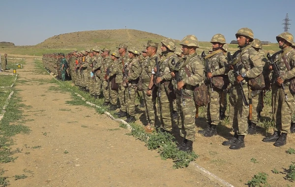 Naxçıvan Qarnizonunda toplantı: Zabitlərə göstərişlər verildi - FOTO/ VİDEO