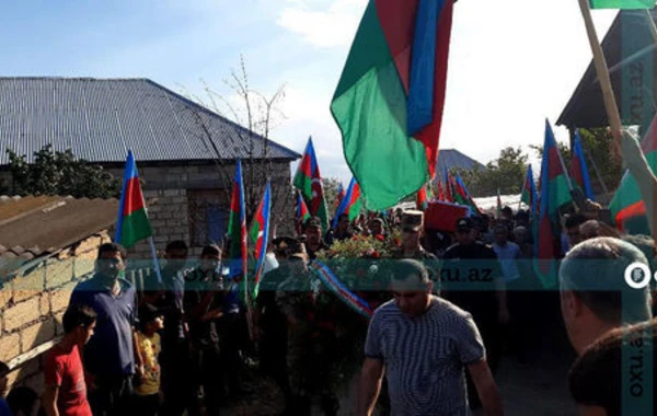 Şəhidimizlə vida mərasimi keçirildi - FOTO