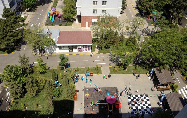 Bakı sakinlərinin nəzərinə - Həyətinizin abadlaşdırılması üçün müraciət edə bilərsiniz - FOTO
