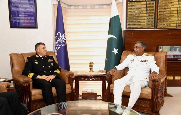 Azərbaycan və Pakistan döyüş gəmiləri arasında təcrübə mübadiləsinin aparılmasını müzakirə etdi