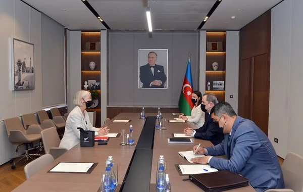 Ceyhun Bayramov Yeni Zelandiyanın yeni səfirini qəbul edib