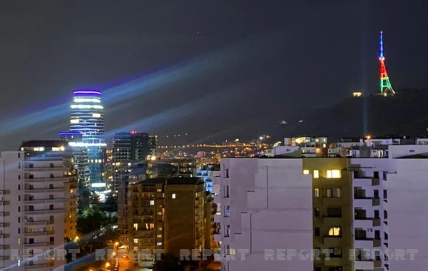 Tbilisi teleqülləsi Azərbaycan bayrağının rəngləri ilə işıqlandırılıb