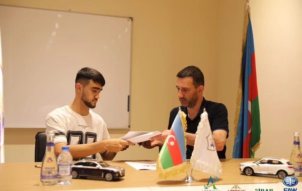 Millinin oyunçusu daha 3 il "Qarabağ"da - FOTO