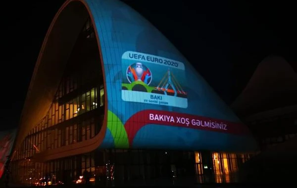 Heydər Əliyev Mərkəzi üzərində AVRO-2020 iştirakçılarınin görüntüləri nümayiş etdirilib - FOTO