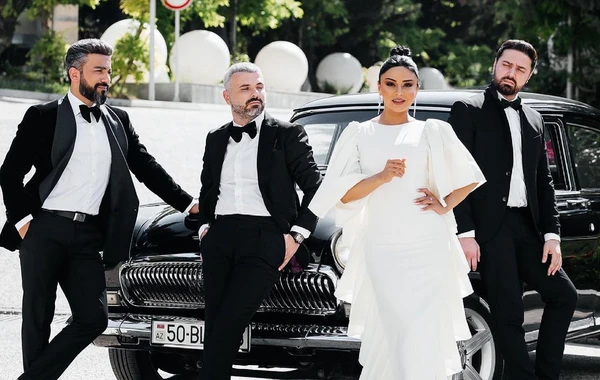 Azərbaycanlı aparıcılardan maraqlı görüntülər - FOTO