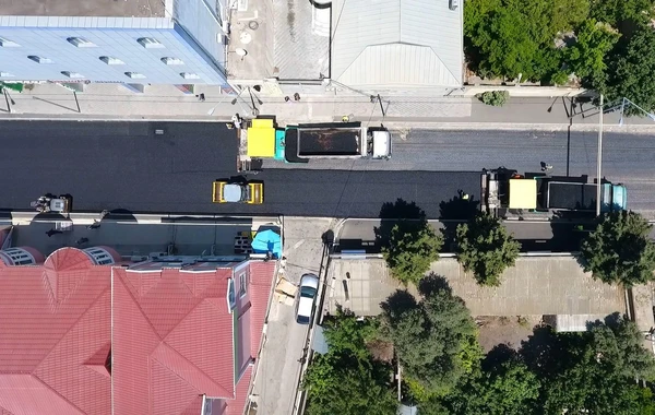 Bakıda daha bir yol təmir olunur - FOTO