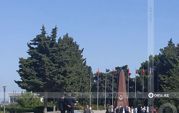 Ərdoğan Şəhidlər xiyabanını və “Türk Şəhidliyi”ni ziyarət etdi - FOTO
