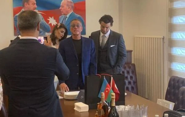 Стало известно, где сочетались браком Кристофер Ван Дамм и его азербайджанская невеста