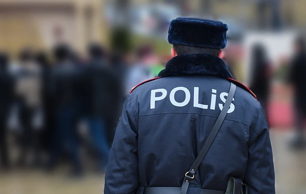 Azərbaycanda polis silahla özünü öldürdü - RƏSMİ