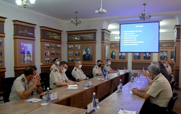 NATO Quru Qoşunları Komandanlığının nümayəndə heyəti Hərbi Akademiyada - FOTO