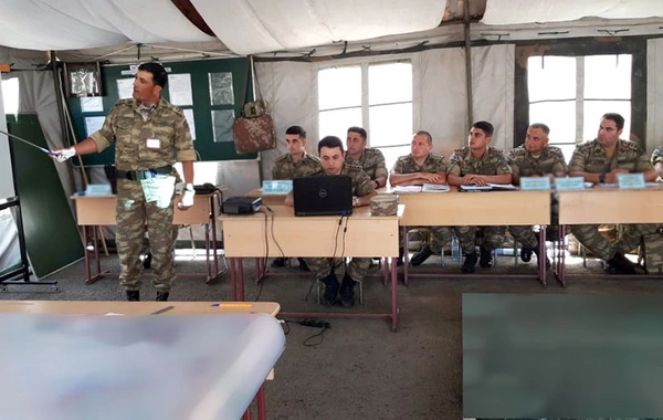 Azərbaycan Ordusunda briqada komanda-qərargah təlimi keçirilir - FOTO