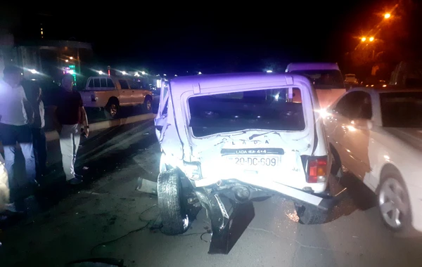 Gəncədə "Toyota" "Niva" ilə toqquşdu, xəsarət alan var - FOTO