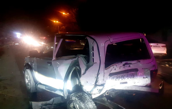 Gəncədə "Toyota" "Niva" ilə toqquşdu, xəsarət alan var - FOTO