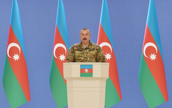 İlham Əliyev Azərbaycan Ordusunun şəxsi heyəti ilə görüşdü - FOTO