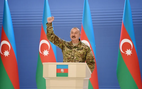 İlham Əliyev Azərbaycan Ordusunun şəxsi heyəti ilə görüşdü - FOTO