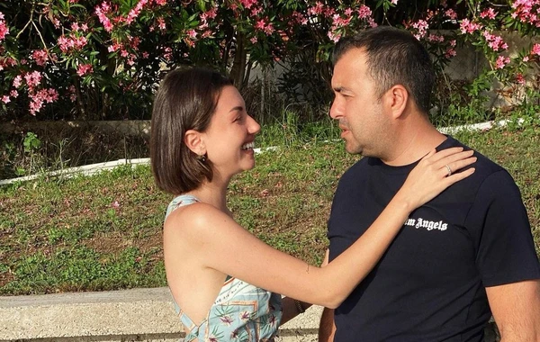 Əri Safuranın adını qoluna yazdırıb - FOTO