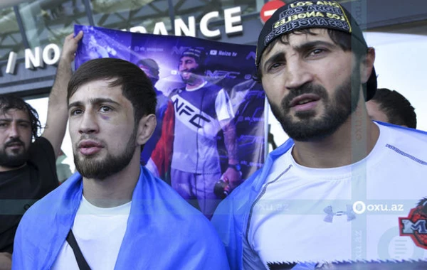 Ermənini məğlub edən azərbaycanlı MMA döyüşçüsü Vətənə qayıtdı - FOTOREPORTAJ