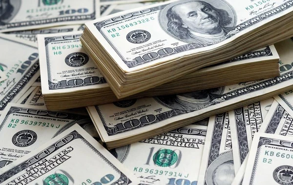 Американец по ошибке получил 50 млрд долларов на свою банковскую карту