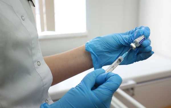 Ученые доказали эффективность смешивания двух вакцин от коронавируса