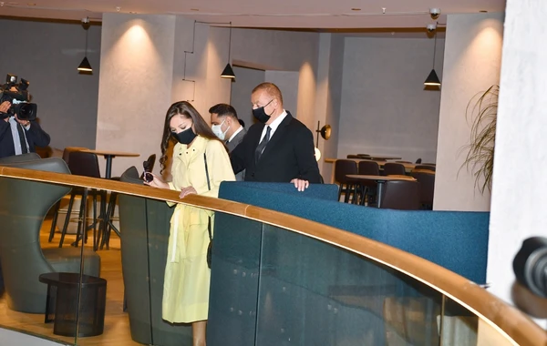 İlham Əliyev və Mehriban Əliyeva Bakıda açılış mərasimində - FOTO