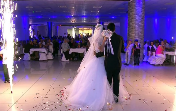 МВД: На свадьбах не обязательно танцевать в масках - ВИДЕО