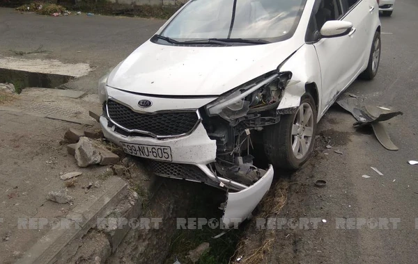 Lənkəranda xarici vətəndaşlar qəzaya düşüb - FOTO