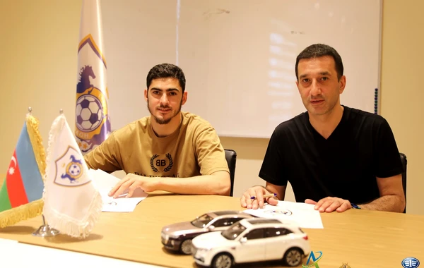Ramil Şeydayev rəsmən "Qarabağ"da - FOTO