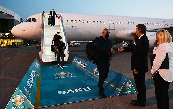 AVRO-2020: Çexiya və Danimarka milliləri Bakıya gəldi - FOTO